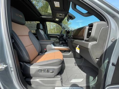 New 2026 Chevrolet Silverado 1500 High Country AWD/4WD image 24