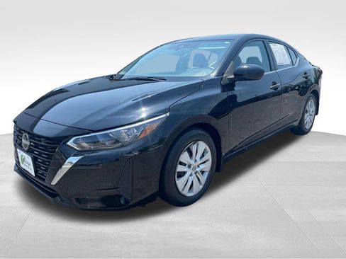 Used 2024 Nissan Sentra S FWD image 2