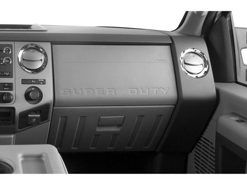 Used 2015 Ford F250 XL RWD image 38