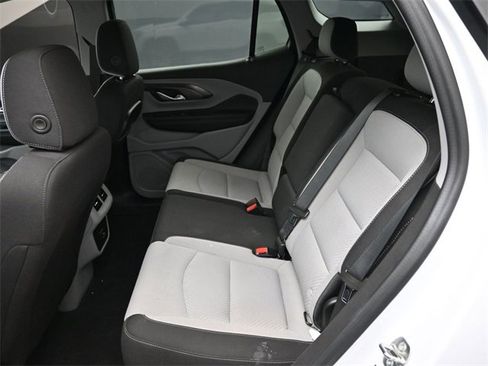 Used 2024 GMC Terrain SLE image 17