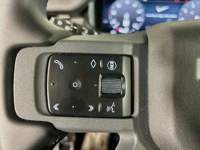 Used 2026 Land Rover Defender 110 S AWD/4WD image 10