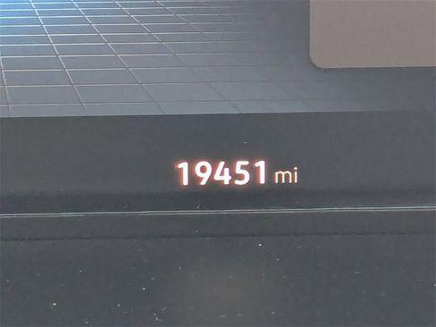 Used 2024 Volkswagen Atlas SEL Premium R-Line image 32