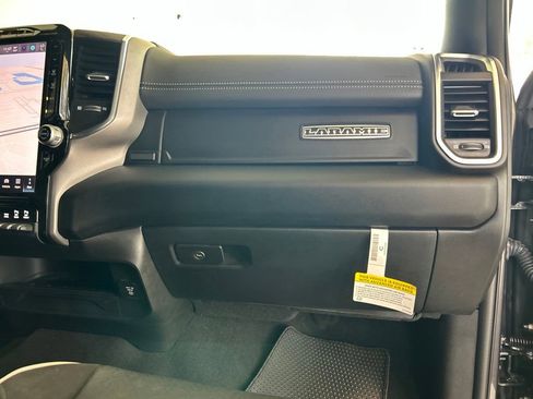 Used 2026 RAM 2500 Laramie AWD/4WD image 26