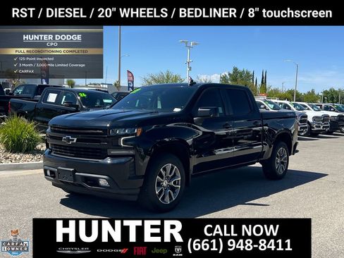 Used 2022 Chevrolet Silverado 1500 RST w/ LPO, Blackout Package AWD/4WD image 2