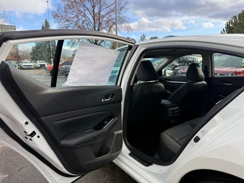 New 2025 Nissan Altima 2.5 SL image 17