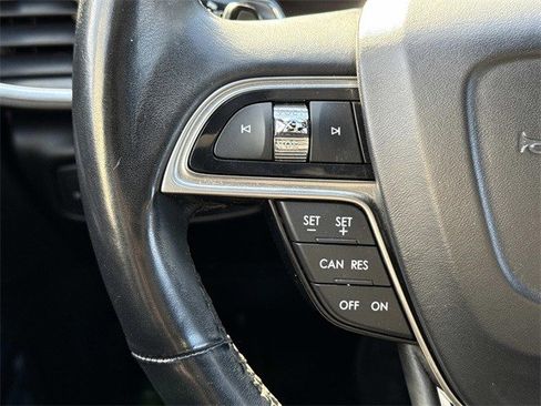 Used 2019 Lincoln Nautilus Reserve w/ Cargo Utility Package image 25