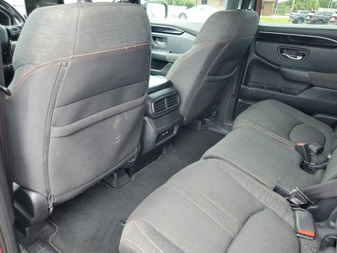 Used 2023 Honda Pilot Sport image 22