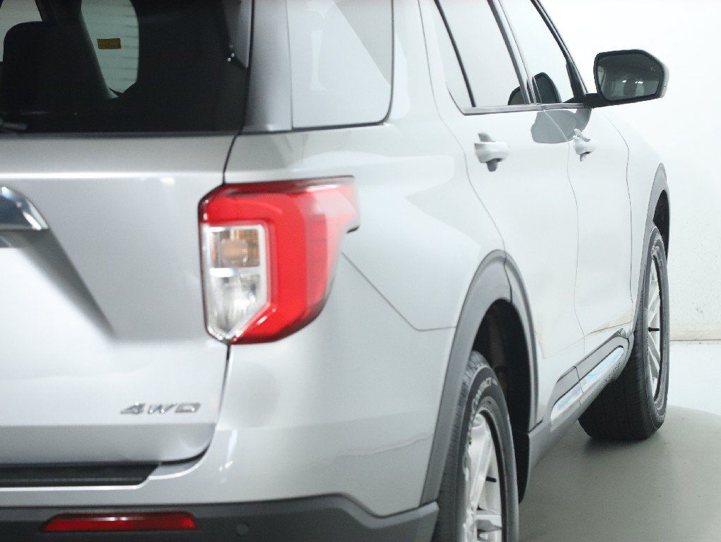 Used 2021 Ford Explorer XLT w/ Class III Trailer Tow Package AWD/4WD image 46