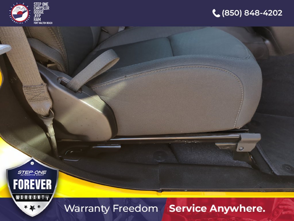 Used 2019 Jeep Wrangler Sport AWD/4WD image 26