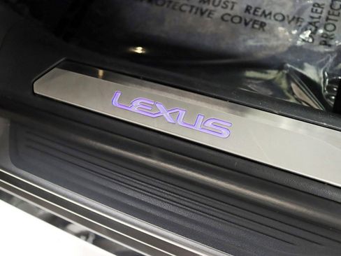Used 2018 Lexus LS 500h AWD w/ Accessory Package (Z2) image 15