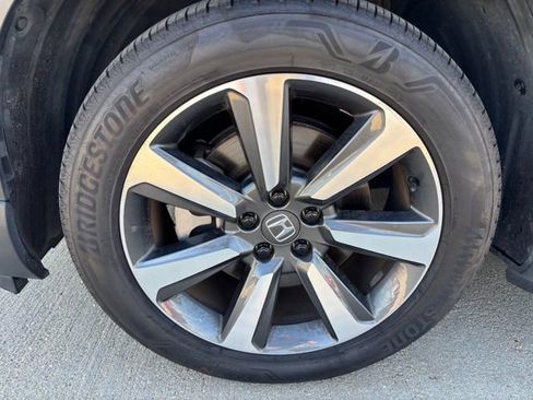 Certified 2023 Honda Pilot Elite image 9