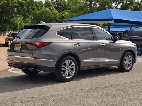 Used 2024 Acura MDX FWD image 3