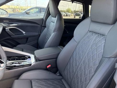 New 2026 Audi SQ5 Prestige image 22