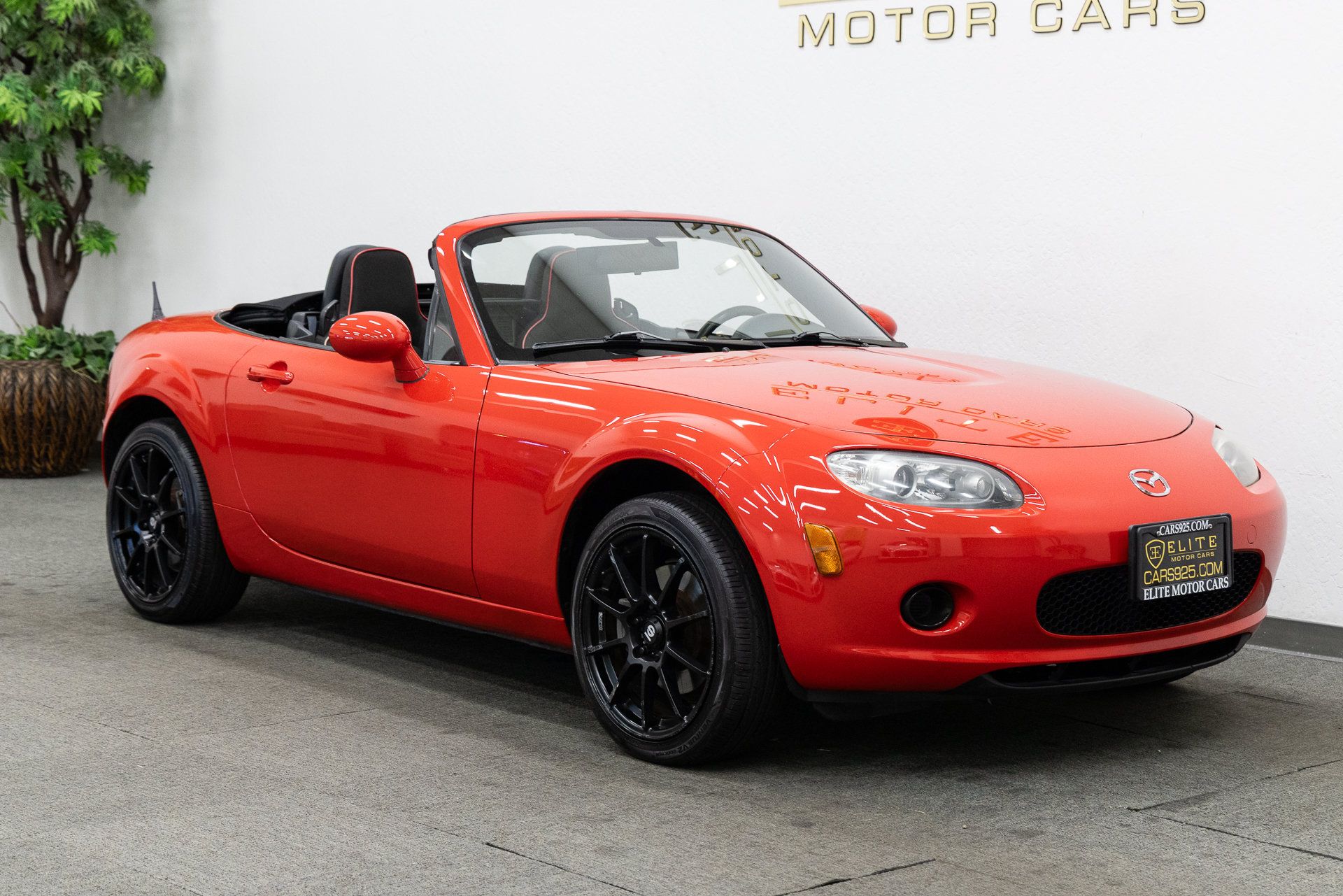 Used 2007 MAZDA MX-5 Miata SV RWD image 8