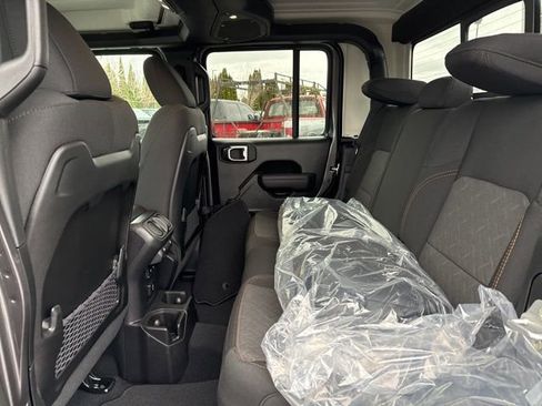 New 2026 Jeep Gladiator Mojave image 10