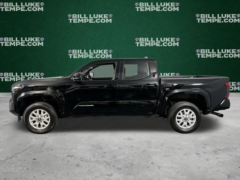 Used 2025 Toyota Tacoma SR5 image 8
