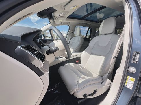 Certified 2024 Volvo XC90 B6 Ultimate AWD/4WD image 21