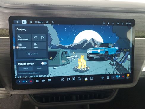 Used 2025 Rivian R1T Adventure image 19