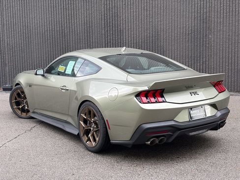 New 2026 Ford Mustang GT Premium w/ GT Performance Package RWD image 6