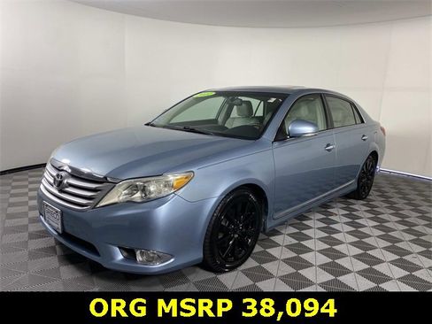 Used 2011 Toyota Avalon Limited image 4