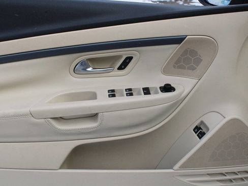 Used 2009 Volkswagen Eos Komfort image 36