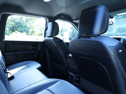 Used 2022 RAM 2500 Tradesman w/ Chrome Appearance Group image 30