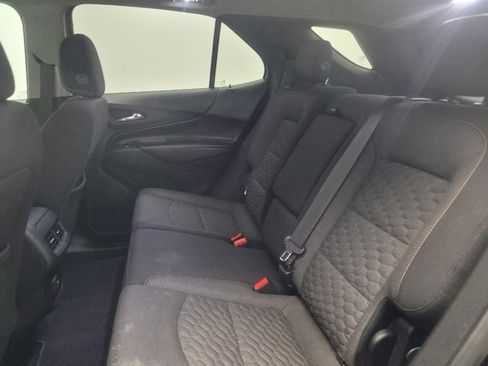 Used 2019 Chevrolet Equinox LT FWD image 18