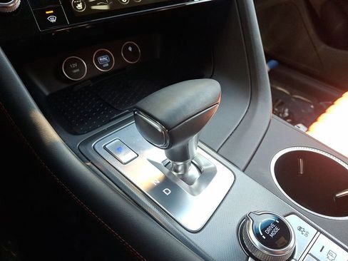 Used 2025 Genesis G70 3.3T Advanced w/ Sport Prestige Package image 12