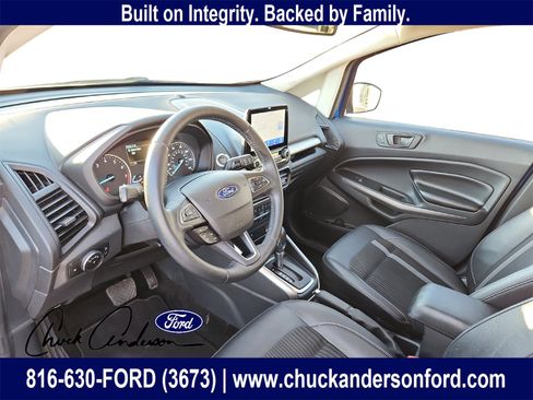 Used 2020 Ford EcoSport SES w/ SES Black Appearance Package image 9