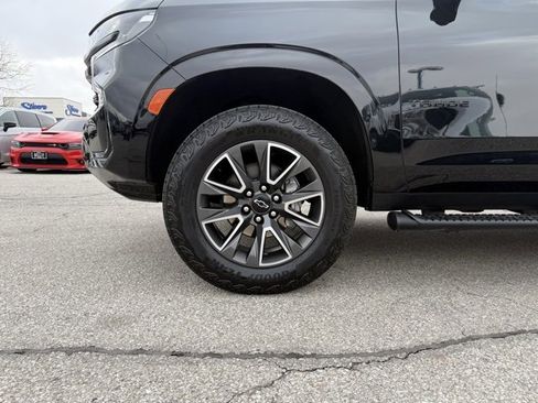 Used 2024 Chevrolet Tahoe Z71 w/ Luxury Package image 36