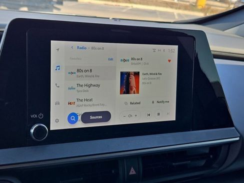 Used 2023 Toyota Prius LE image 19