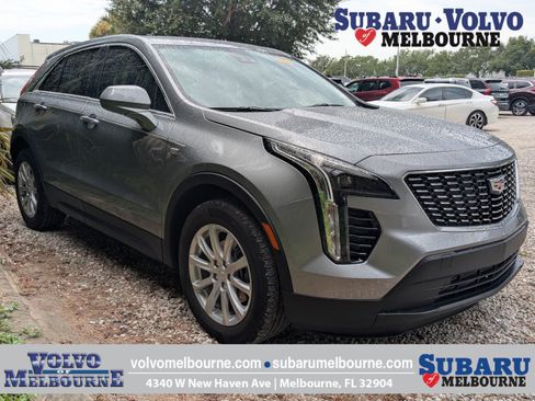 Used 2023 Cadillac XT4 Luxury FWD image 1