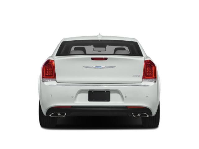 Used 2018 Chrysler 300 Touring w/ Driver Convenience Group RWD image 8
