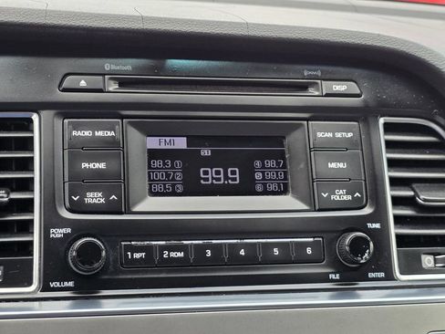 Used 2016 Hyundai Sonata SE FWD image 11