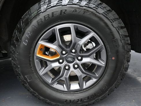 Used 2025 Ford Expedition Tremor AWD/4WD image 37