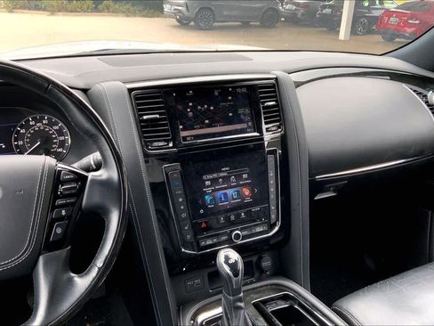 Used 2021 INFINITI QX80 Sensory w/ All-Season Package image 6