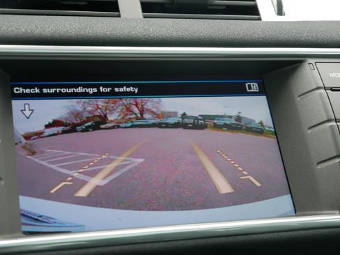 Used 2013 Land Rover Range Rover Evoque Pure Premium image 29