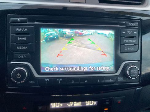 Used 2018 Nissan Sentra SR w/ SR Midnight Edition Package image 24