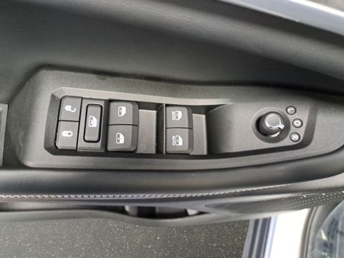 New 2025 Jeep Grand Cherokee L Limited RWD image 28