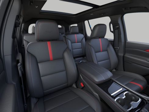 New 2026 Chevrolet Traverse RS w/ LPO, Floor Liner Package image 16