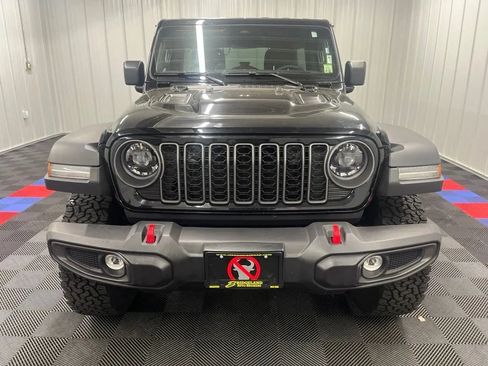 Used 2026 Jeep Wrangler Unlimited Rubicon AWD/4WD image 11