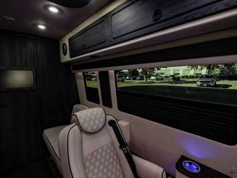 Used 2025 Mercedes-Benz Sprinter 3500 image 83