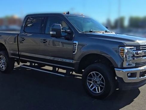 Certified 2019 Ford F250 Lariat w/ Lariat Value Package AWD/4WD image 3