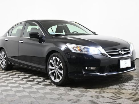 Used 2015 Honda Accord Sport image 9