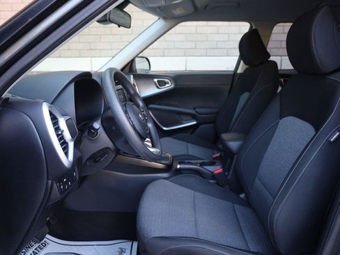 Used 2021 Kia Soul S FWD image 17