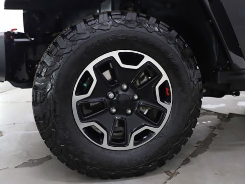 Used 2016 Jeep Wrangler Rubicon AWD/4WD image 26