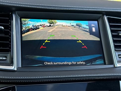Used 2022 INFINITI QX50 Luxe AWD/4WD image 21
