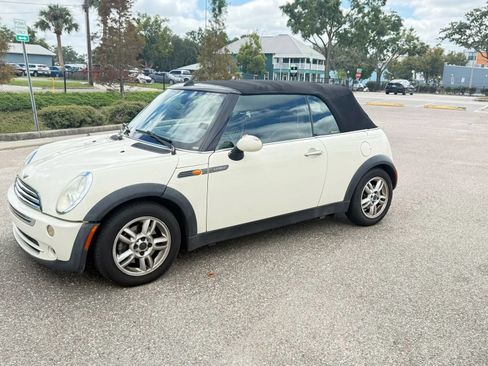 Used 2007 MINI Cooper Convertible FWD image 2