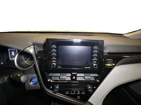 Used 2024 Toyota Camry LE w/ Cold Weather Package FWD image 10