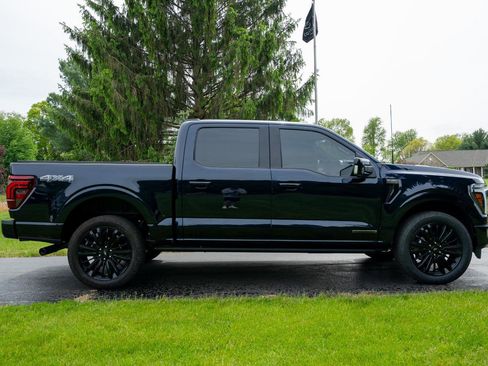 Used 2025 Ford F150 Platinum AWD/4WD image 2